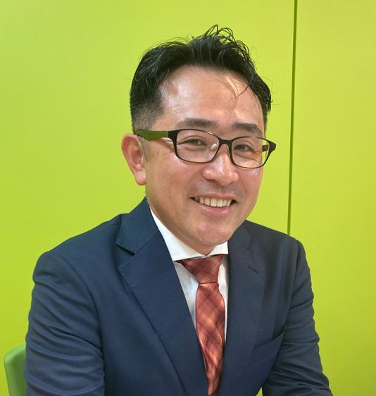鈴村 君康 氏